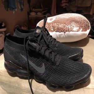 Men’s vapormax sneakers